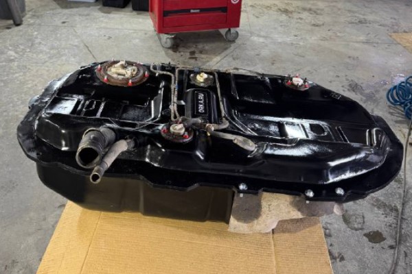 Установка бака Mitsubishi Lancer 9 